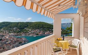 Apartments Mira - Beautiful Sea View