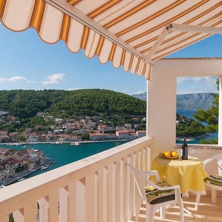 Apartments Mira - Beautiful Sea View Pucisca Zewnętrze zdjęcie